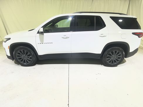 Certified 2023 Chevrolet Traverse RS w/ LPO, Floor Liner Package AWD/4WD image 7