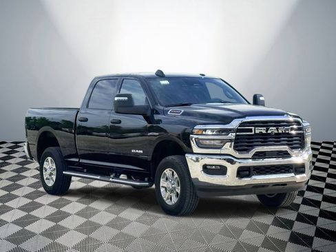 Used 2025 RAM 2500 Big Horn AWD/4WD image 4