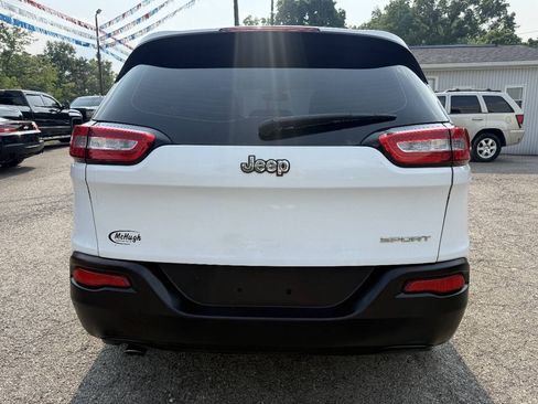 Used 2014 Jeep Cherokee Sport FWD image 5