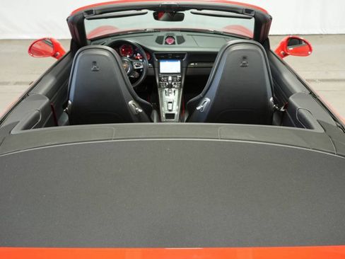 Used 2019 Porsche 911 Turbo image 47