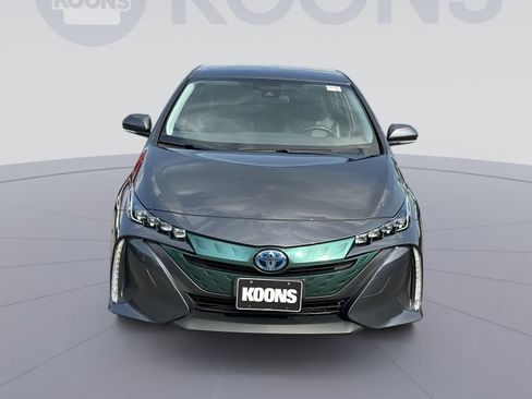 Used 2018 Toyota Prius Prime Premium FWD image 19