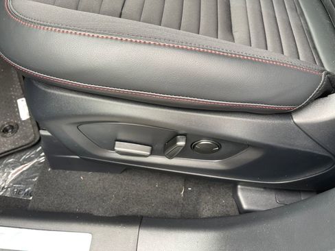 New 2026 Ford Explorer ST-Line w/ ST-Line Street Pack image 6