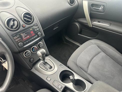 Used 2014 Nissan Rogue S w/ Convenience Package AWD/4WD image 19