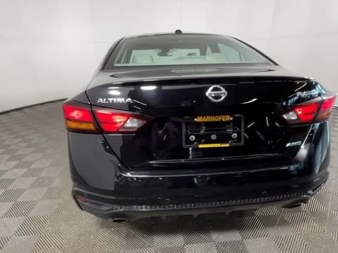 Used 2021 Nissan Altima 2.5 Platinum AWD/4WD image 6
