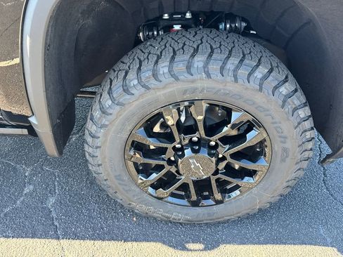 New 2026 Chevrolet Silverado 2500 High Country w/ High Country Premium Package image 13