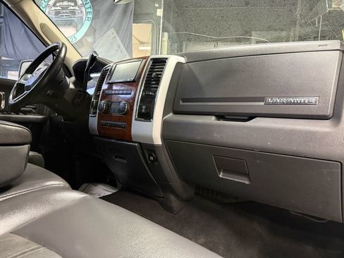 Used 2009 Dodge Ram 1500 Truck Laramie AWD/4WD image 18