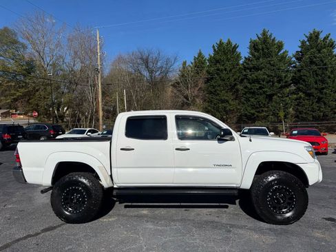 Used 2015 Toyota Tacoma PreRunner image 8