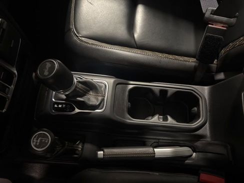 Used 2021 Jeep Wrangler Unlimited Sahara image 24