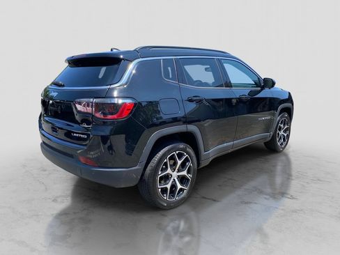Certified 2024 Jeep Compass Limited AWD/4WD image 10