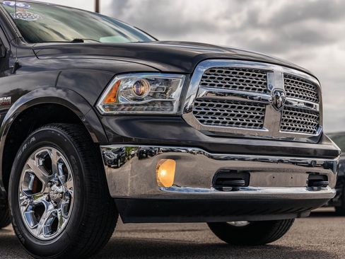 Used 2016 RAM 1500 Laramie RWD image 10