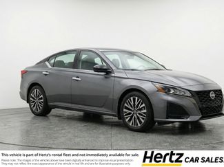 Used 2025 Nissan Altima 2.5 SV video 1