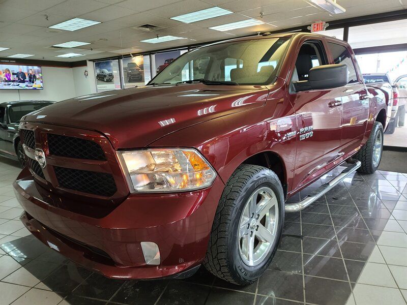 Used 2017 RAM 1500 Express AWD/4WD image 2