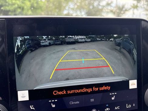Used 2023 Lexus NX 250 FWD w/ Towing Package (2000 Lbs) image 17