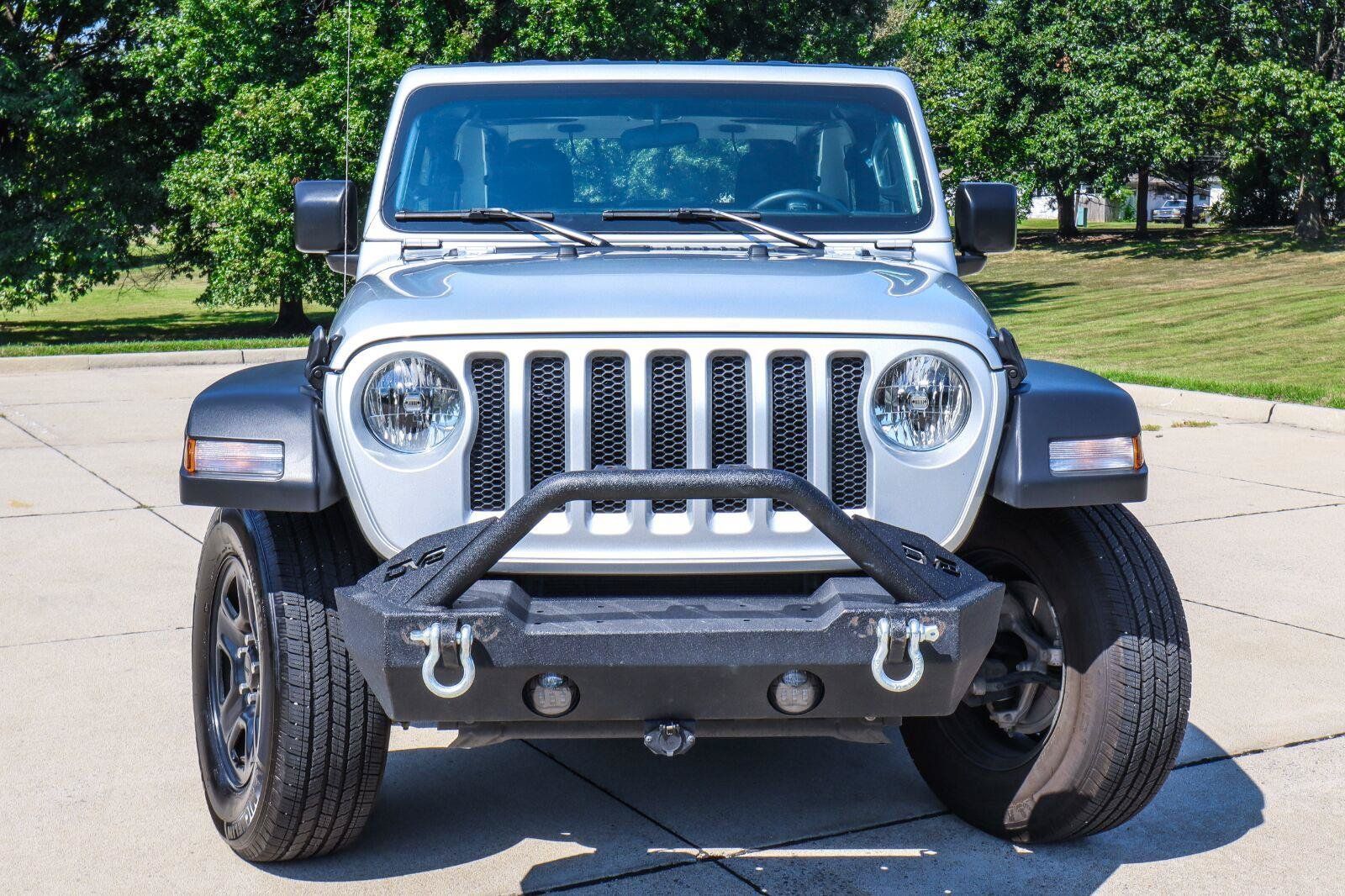 Used 2023 Jeep Wrangler Sport AWD/4WD image 16