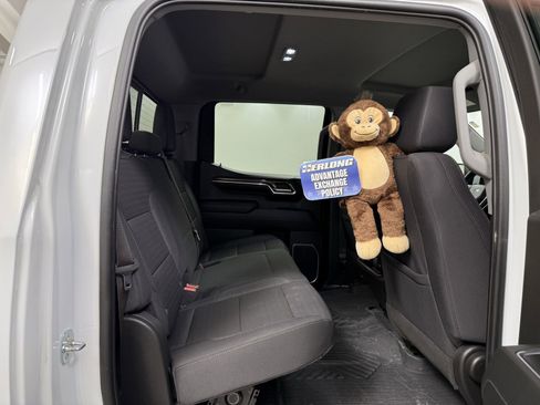 Used 2023 Chevrolet Silverado 1500 LT Trail Boss w/ Convenience Package II image 35