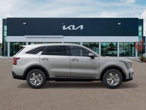 New 2026 Kia Sorento LX image 7