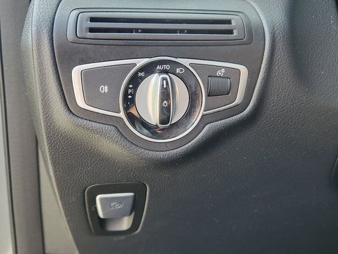 Certified 2017 Mercedes-Benz GLC 300 4MATIC image 22