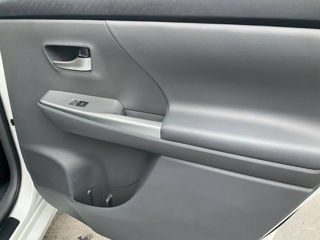 Used 2012 Toyota Prius V Five FWD image 59