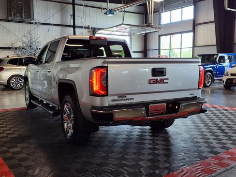 Used 2017 GMC Sierra 1500 SLT w/ SLT Premium Package AWD/4WD image 4