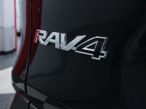 Used 2023 Toyota RAV4 XLE Premium FWD image 30