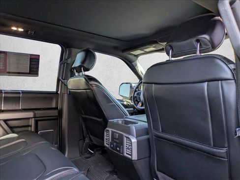 Used 2018 Ford F150 Platinum w/ Equipment Group 701A Luxury image 27