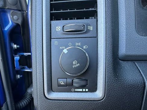 Used 2016 RAM 1500 Express image 20