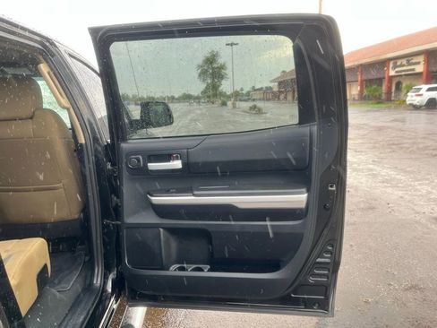 Used 2014 Toyota Tundra SR5 image 17