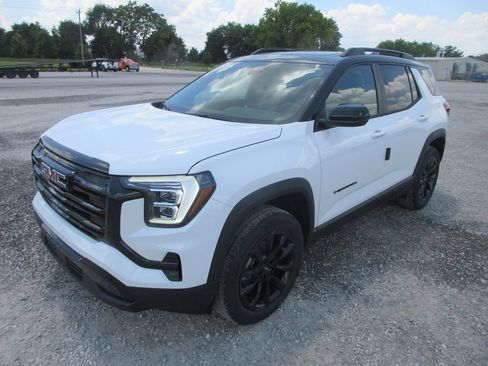 New 2027 GMC Terrain Elevation w/ Elevation Premium Package FWD image 9