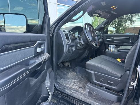 Used 2021 RAM 2500 Big Horn w/ Night Edition AWD/4WD image 5