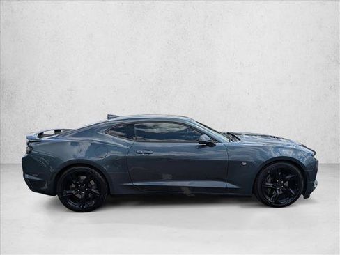 Used 2019 Chevrolet Camaro SS RWD image 4