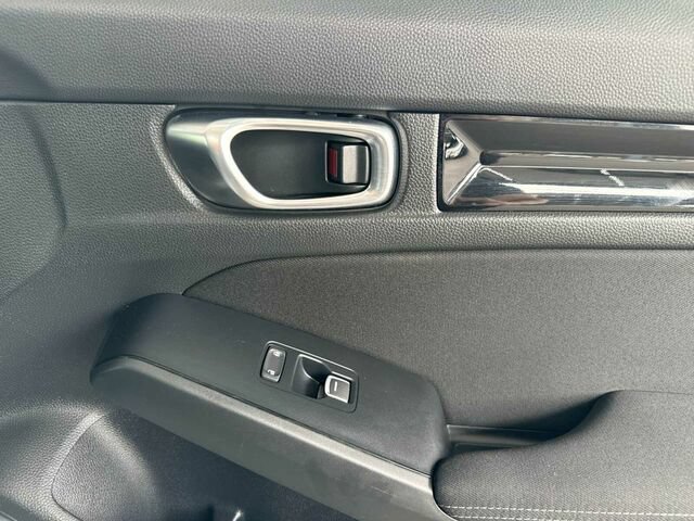 Used 2025 Honda Civic Sport image 18