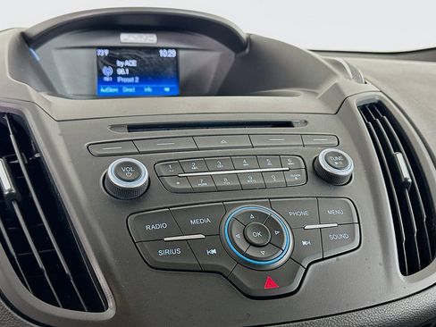Used 2017 Ford Escape SE FWD image 21