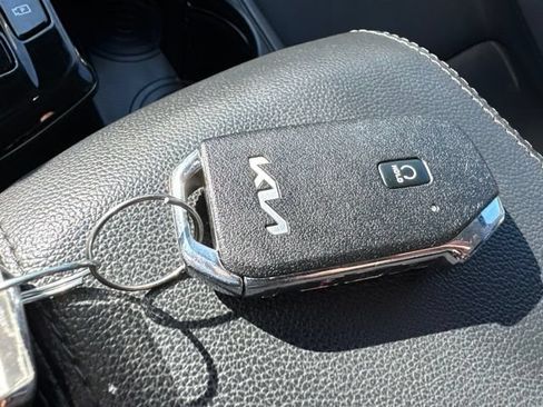 Used 2024 Kia Sportage EX w/ EX Premium Package AWD/4WD image 11