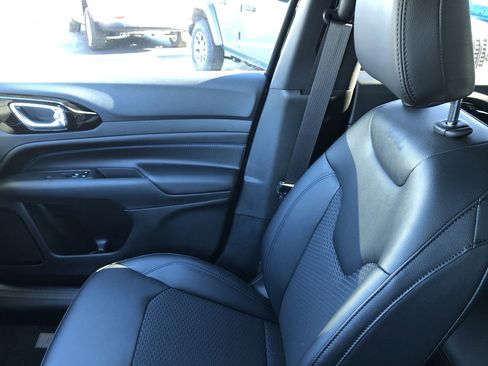 New 2026 Jeep Compass Latitude image 30