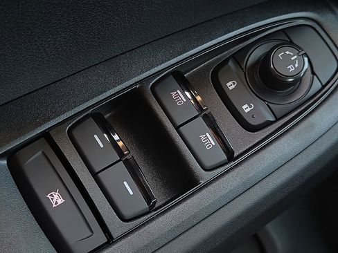 New 2025 Subaru Crosstrek 2.5i Sport image 18