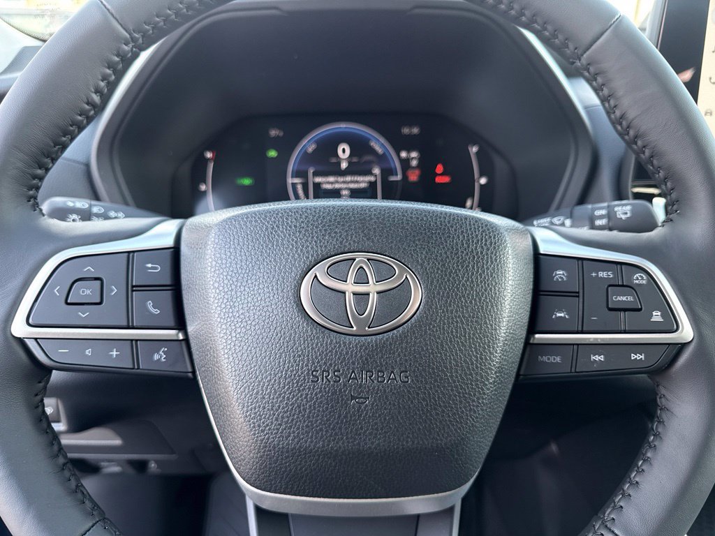 New 2026 Toyota Grand Highlander XLE FWD image 32