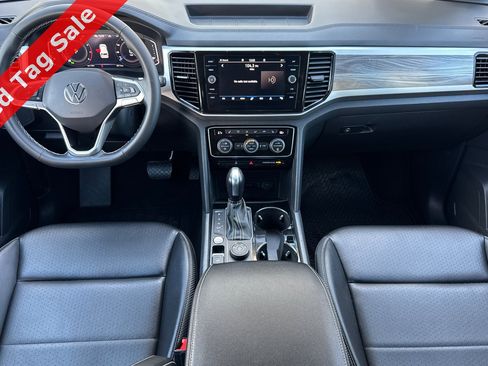 Certified 2022 Volkswagen Atlas Cross Sport SE image 14