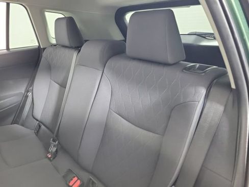 Used 2022 Toyota Corolla Cross LE FWD image 13