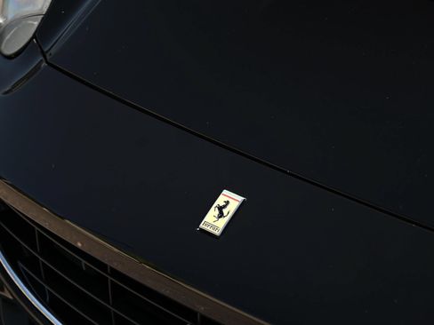 Used 2010 Ferrari California RWD image 12