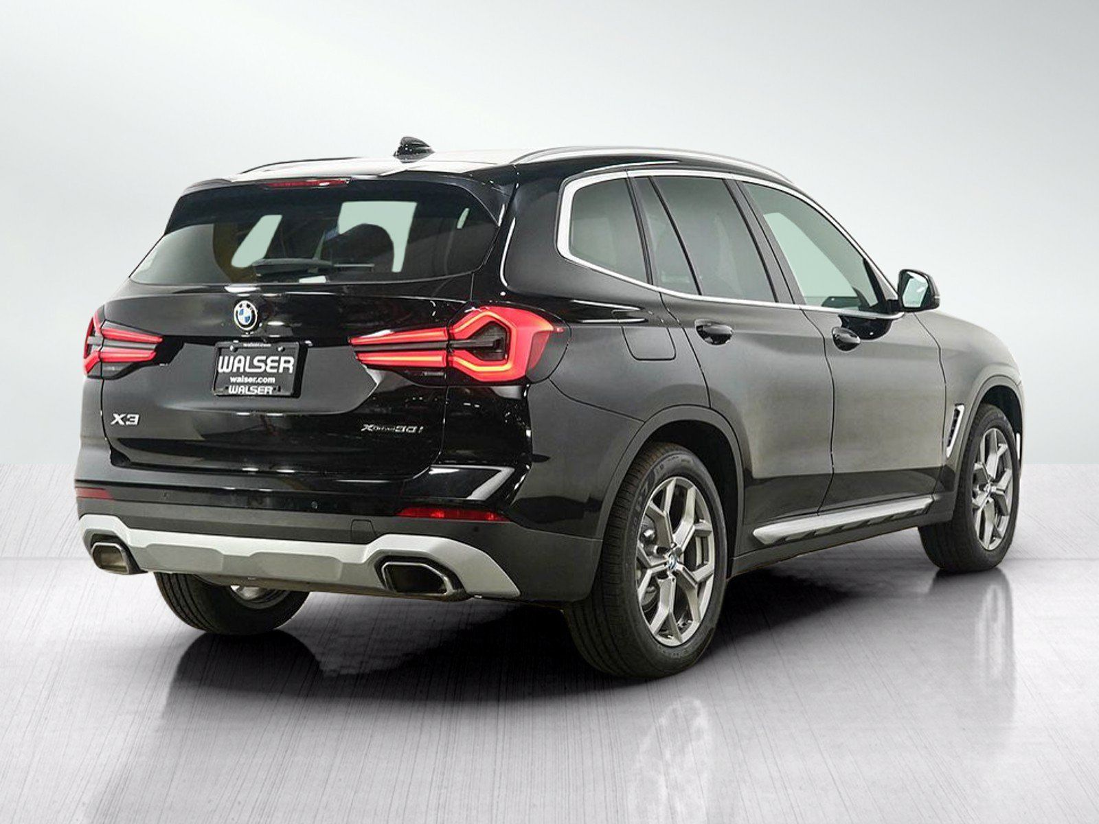 Used 2024 BMW X3 xDrive30i AWD/4WD image 5