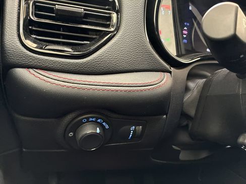 Used 2024 Dodge Durango GT AWD/4WD image 29