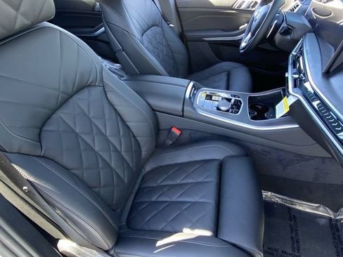 Used 2026 BMW X5 sDrive40i w/ Climate Comfort Package RWD image 11