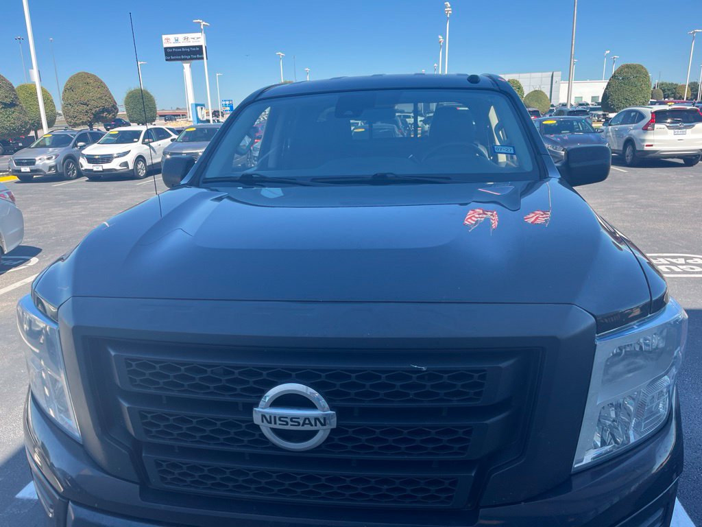 Used 2021 Nissan Titan S w/ S Utility Package RWD image 2