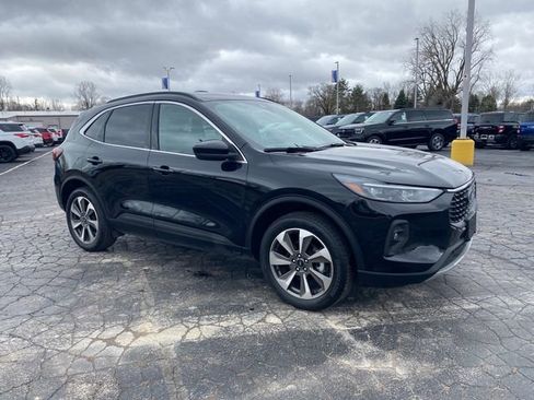 Used 2025 Ford Escape Platinum image 13