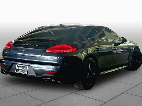 Used 2014 Porsche Panamera RWD image 12