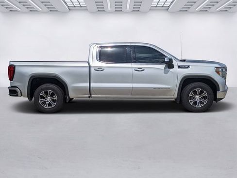 Used 2021 GMC Sierra 1500 SLE w/ X31 Off-Road Package AWD/4WD image 3
