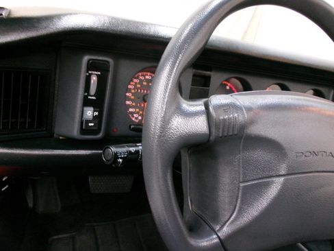 Used 1991 Pontiac Firebird Convertible image 32