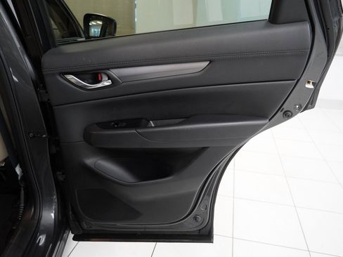 Used 2017 MAZDA CX-5 Touring w/ Preferred Equipment Package image 29