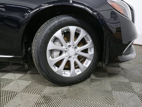 Used 2017 Mercedes-Benz E 300 4MATIC image 15