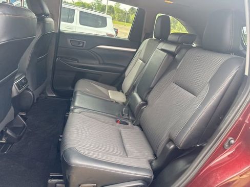 Used 2019 Toyota Highlander Plus image 13